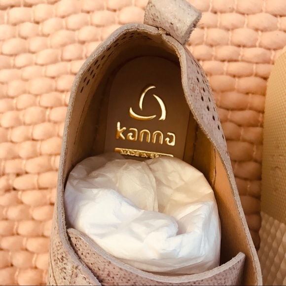 kanna || Laced Sneakers - Pink - Picture 8 of 14